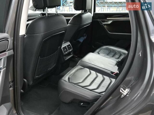 Серый Фольксваген Туарег, объемом двигателя 3 л и пробегом 120 тыс. км за 50300 $, фото 11 на Automoto.ua