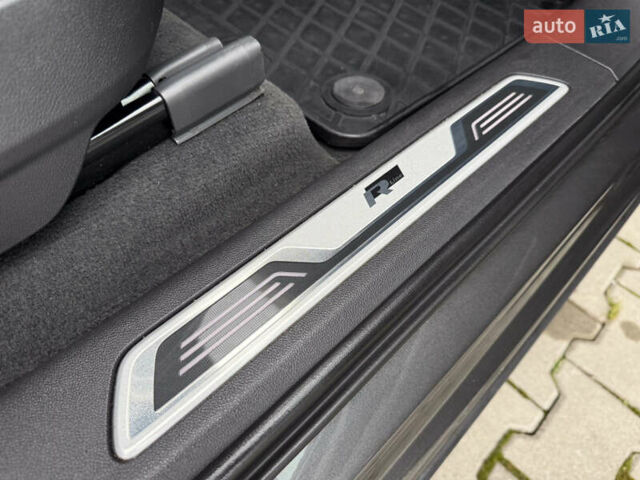 Серый Фольксваген Туарег, объемом двигателя 2.97 л и пробегом 160 тыс. км за 53700 $, фото 37 на Automoto.ua