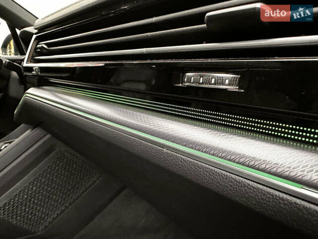 Серый Фольксваген Туарег, объемом двигателя 3 л и пробегом 90 тыс. км за 53500 $, фото 22 на Automoto.ua