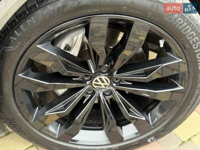 Серый Фольксваген Туарег, объемом двигателя 2.97 л и пробегом 97 тыс. км за 58700 $, фото 16 на Automoto.ua