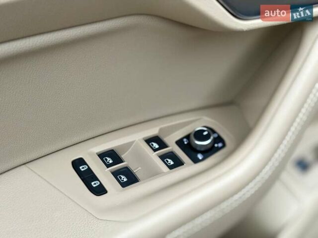 Серый Фольксваген Туарег, объемом двигателя 2.97 л и пробегом 79 тыс. км за 57900 $, фото 18 на Automoto.ua