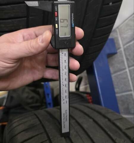 Серый Фольксваген Туарег, объемом двигателя 2.99 л и пробегом 90 тыс. км за 54500 $, фото 66 на Automoto.ua