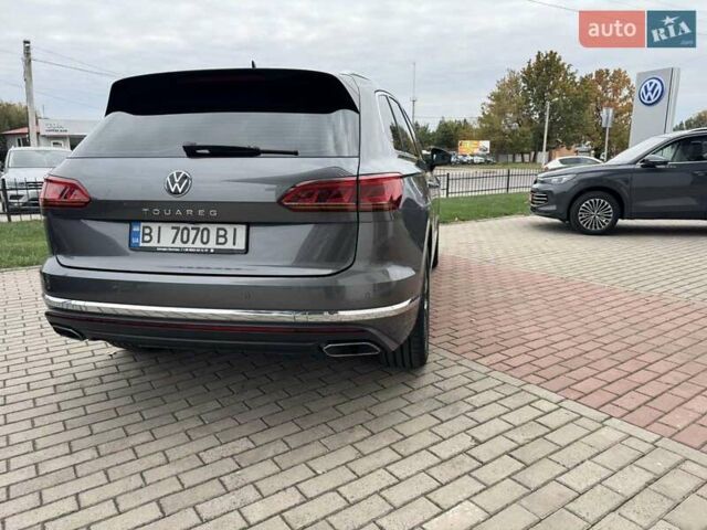 Серый Фольксваген Туарег, объемом двигателя 2.97 л и пробегом 86 тыс. км за 58000 $, фото 6 на Automoto.ua