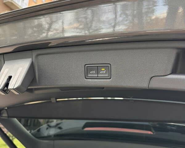 Сірий Фольксваген Туарег, об'ємом двигуна 2.97 л та пробігом 135 тис. км за 55000 $, фото 8 на Automoto.ua