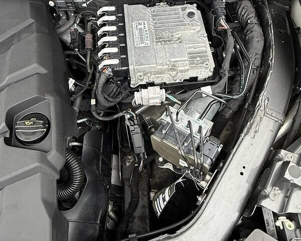 Сірий Фольксваген Туарег, об'ємом двигуна 2.97 л та пробігом 114 тис. км за 61990 $, фото 70 на Automoto.ua