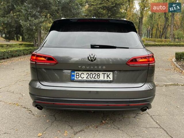 Сірий Фольксваген Туарег, об'ємом двигуна 2.97 л та пробігом 85 тис. км за 49700 $, фото 7 на Automoto.ua