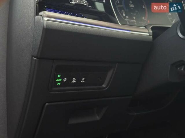 Серый Фольксваген Туарег, объемом двигателя 4 л и пробегом 196 тыс. км за 75900 $, фото 30 на Automoto.ua