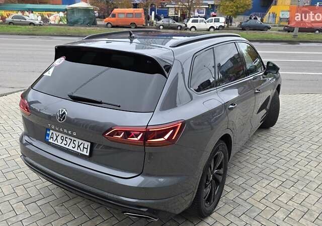 Серый Фольксваген Туарег, объемом двигателя 2.99 л и пробегом 90 тыс. км за 54500 $, фото 31 на Automoto.ua