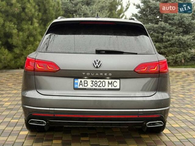 Серый Фольксваген Туарег, объемом двигателя 2.97 л и пробегом 79 тыс. км за 57900 $, фото 7 на Automoto.ua