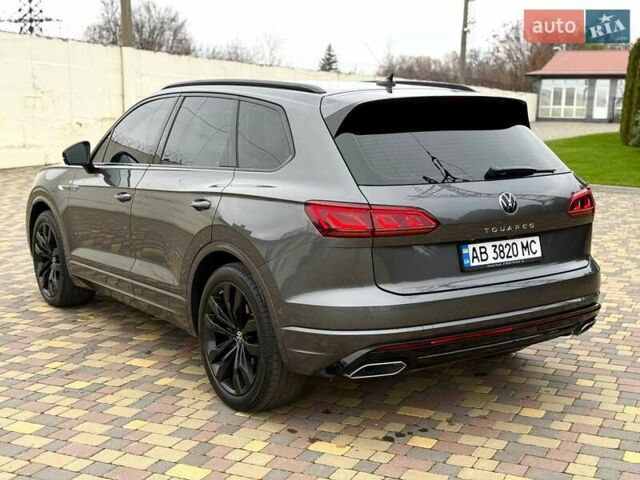 Серый Фольксваген Туарег, объемом двигателя 2.97 л и пробегом 97 тыс. км за 58700 $, фото 11 на Automoto.ua