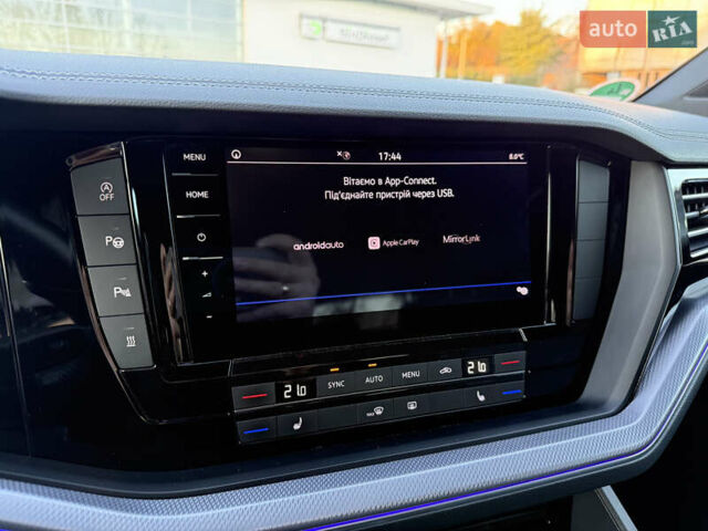 Сірий Фольксваген Туарег, об'ємом двигуна 3 л та пробігом 175 тис. км за 53999 $, фото 92 на Automoto.ua