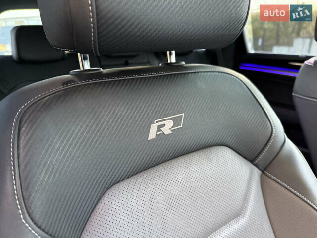 Серый Фольксваген Туарег, объемом двигателя 3 л и пробегом 175 тыс. км за 53999 $, фото 41 на Automoto.ua