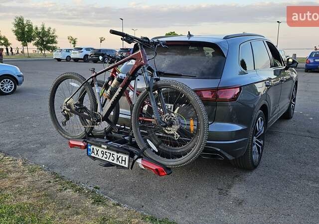 Серый Фольксваген Туарег, объемом двигателя 2.99 л и пробегом 90 тыс. км за 54500 $, фото 9 на Automoto.ua