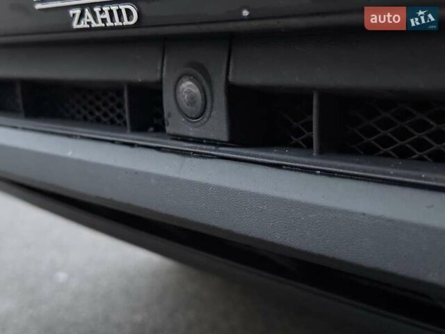 Серый Фольксваген Туарег, объемом двигателя 3 л и пробегом 41 тыс. км за 46900 $, фото 4 на Automoto.ua