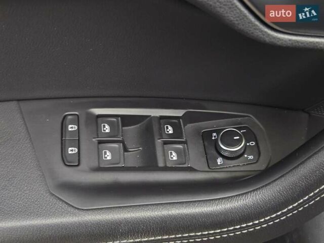 Серый Фольксваген Туарег, объемом двигателя 4 л и пробегом 196 тыс. км за 75900 $, фото 16 на Automoto.ua