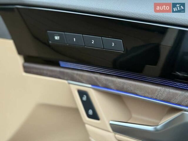 Серый Фольксваген Туарег, объемом двигателя 2.97 л и пробегом 97 тыс. км за 58700 $, фото 24 на Automoto.ua