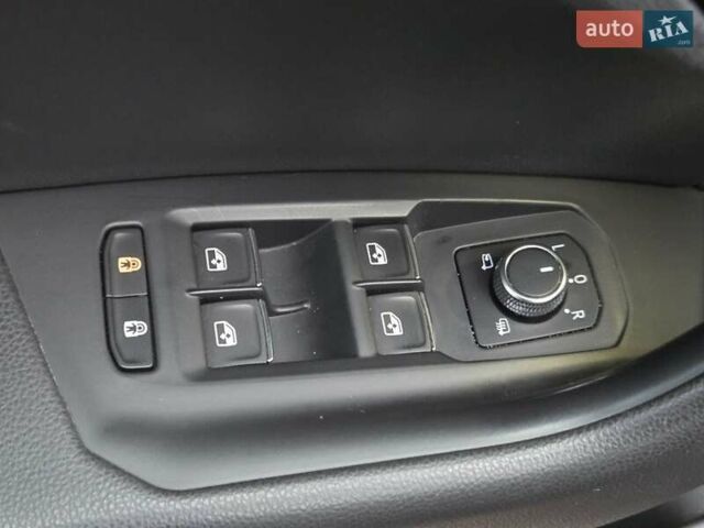 Серый Фольксваген Туарег, объемом двигателя 3 л и пробегом 120 тыс. км за 50300 $, фото 16 на Automoto.ua