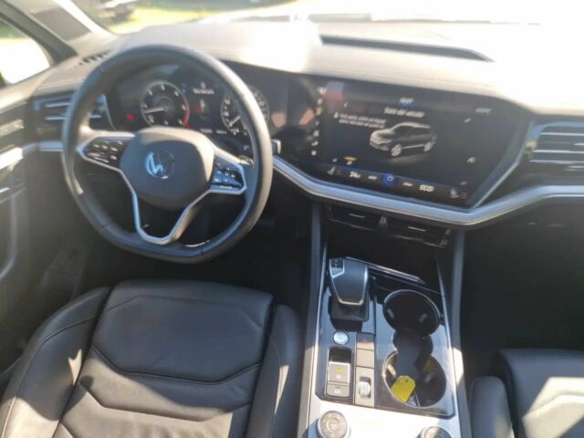 Серый Фольксваген Туарег, объемом двигателя 3 л и пробегом 19 тыс. км за 31000 $, фото 6 на Automoto.ua