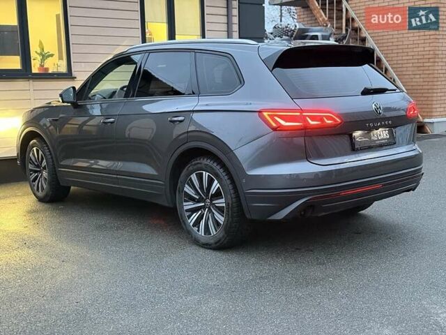 Серый Фольксваген Туарег, объемом двигателя 3 л и пробегом 41 тыс. км за 46900 $, фото 8 на Automoto.ua