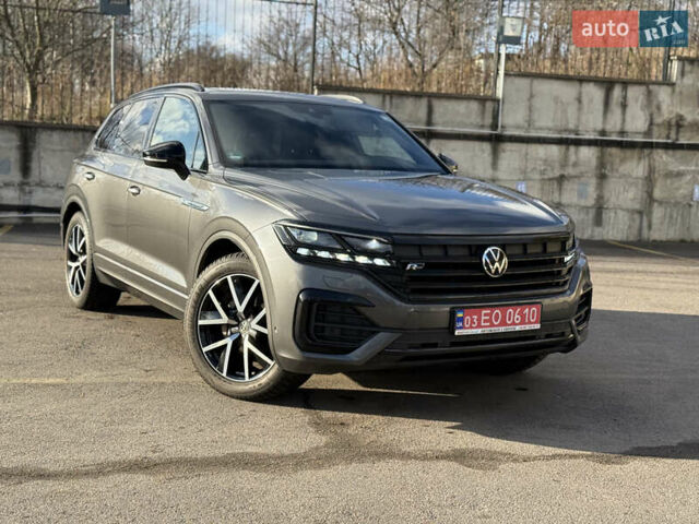 Сірий Фольксваген Туарег, об'ємом двигуна 3 л та пробігом 175 тис. км за 53999 $, фото 10 на Automoto.ua