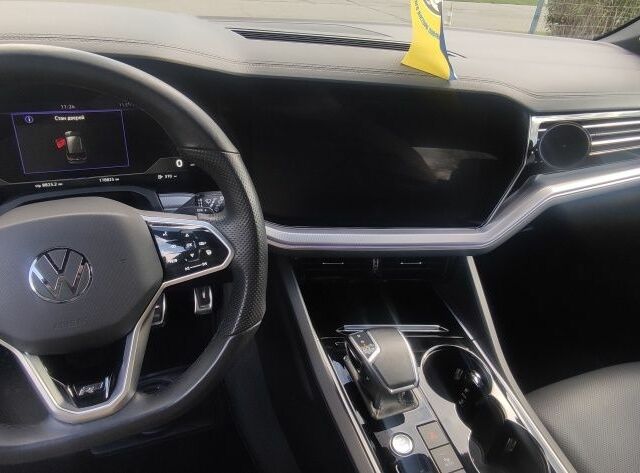 Сірий Фольксваген Туарег, об'ємом двигуна 4 л та пробігом 178 тис. км за 55000 $, фото 4 на Automoto.ua