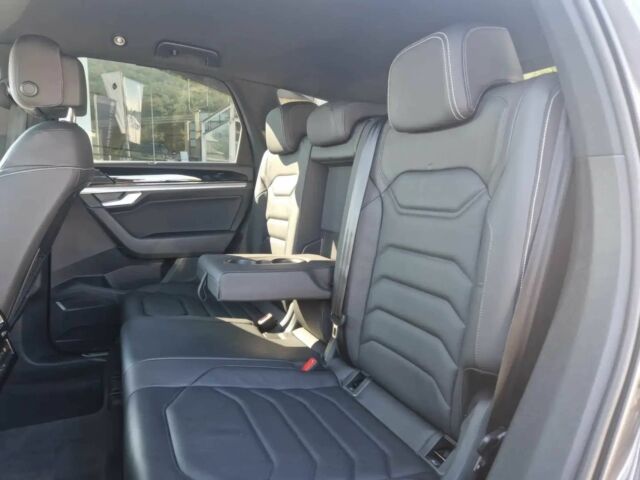 Серый Фольксваген Туарег, объемом двигателя 3 л и пробегом 19 тыс. км за 31000 $, фото 12 на Automoto.ua