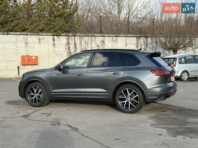 Сірий Фольксваген Туарег, об'ємом двигуна 3 л та пробігом 175 тис. км за 53999 $, фото 15 на Automoto.ua