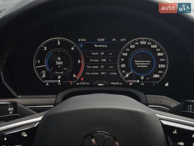 Серый Фольксваген Туарег, объемом двигателя 4 л и пробегом 196 тыс. км за 75900 $, фото 23 на Automoto.ua