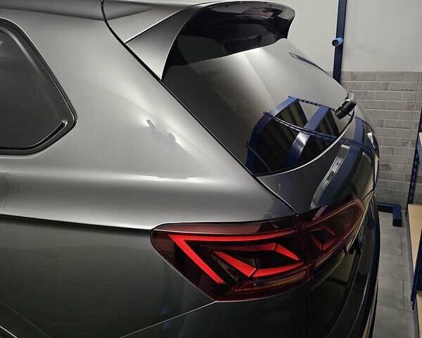 Серый Фольксваген Туарег, объемом двигателя 2.99 л и пробегом 90 тыс. км за 54500 $, фото 7 на Automoto.ua