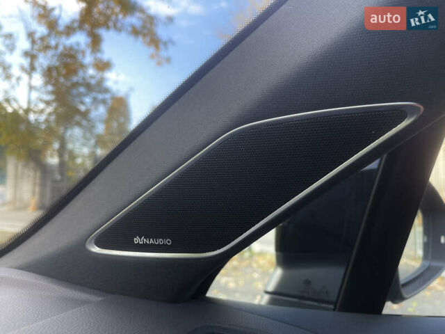 Серый Фольксваген Туарег, объемом двигателя 3 л и пробегом 97 тыс. км за 59400 $, фото 43 на Automoto.ua