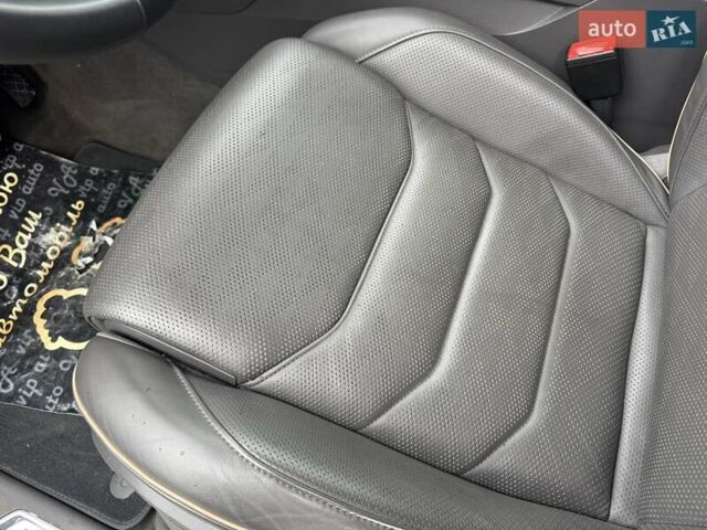 Серый Фольксваген Туарег, объемом двигателя 2.97 л и пробегом 158 тыс. км за 57900 $, фото 76 на Automoto.ua