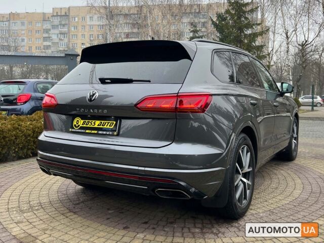Сірий Фольксваген Туарег, об'ємом двигуна 3 л та пробігом 57 тис. км за 67600 $, фото 6 на Automoto.ua