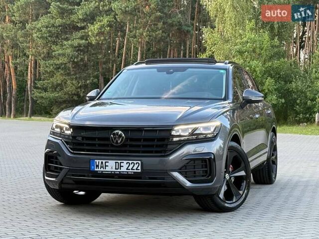 Серый Фольксваген Туарег, объемом двигателя 2.97 л и пробегом 156 тыс. км за 55300 $, фото 22 на Automoto.ua