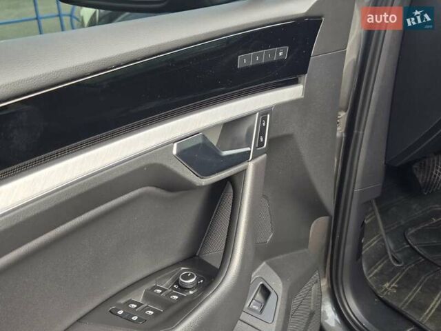 Серый Фольксваген Туарег, объемом двигателя 3 л и пробегом 137 тыс. км за 56900 $, фото 17 на Automoto.ua