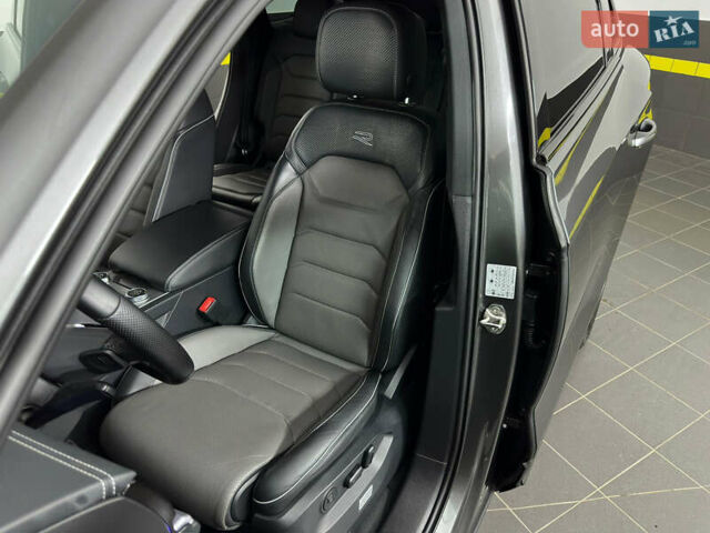 Серый Фольксваген Туарег, объемом двигателя 3 л и пробегом 141 тыс. км за 58999 $, фото 78 на Automoto.ua