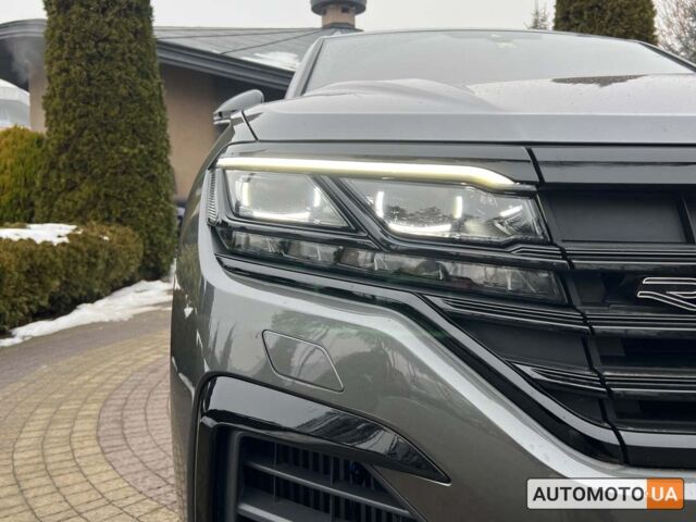 Сірий Фольксваген Туарег, об'ємом двигуна 3 л та пробігом 57 тис. км за 67600 $, фото 10 на Automoto.ua