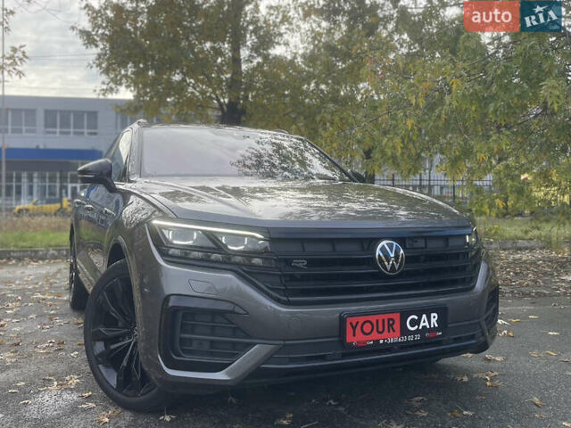Серый Фольксваген Туарег, объемом двигателя 3 л и пробегом 97 тыс. км за 59400 $, фото 9 на Automoto.ua