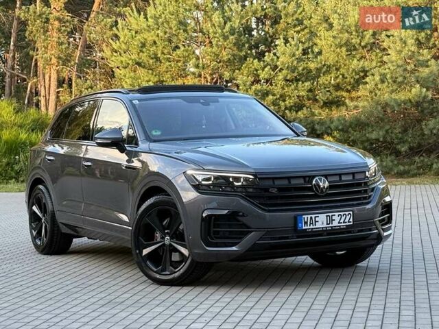 Серый Фольксваген Туарег, объемом двигателя 2.97 л и пробегом 156 тыс. км за 55300 $, фото 20 на Automoto.ua
