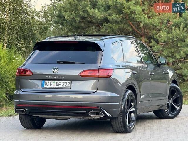 Серый Фольксваген Туарег, объемом двигателя 2.97 л и пробегом 156 тыс. км за 55300 $, фото 75 на Automoto.ua