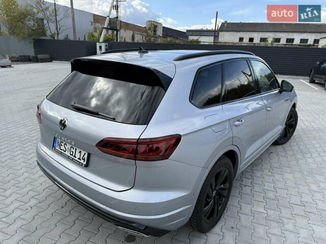 Серый Фольксваген Туарег, объемом двигателя 2.97 л и пробегом 118 тыс. км за 57900 $, фото 14 на Automoto.ua