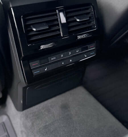 Серый Фольксваген Туарег, объемом двигателя 2.97 л и пробегом 172 тыс. км за 65000 $, фото 33 на Automoto.ua