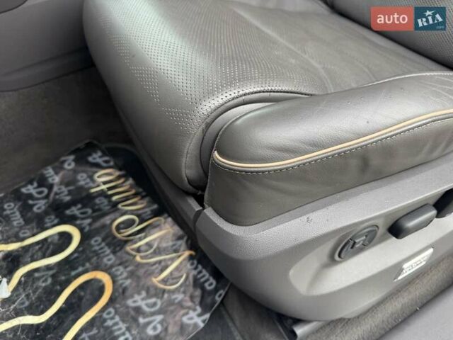 Серый Фольксваген Туарег, объемом двигателя 2.97 л и пробегом 158 тыс. км за 57900 $, фото 77 на Automoto.ua