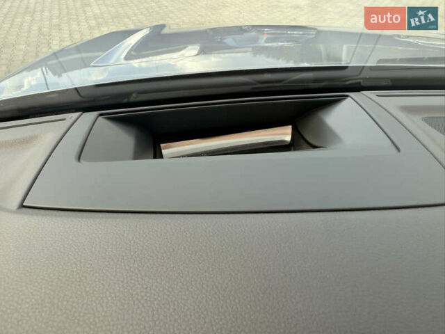 Серый Фольксваген Туарег, объемом двигателя 2.97 л и пробегом 118 тыс. км за 57900 $, фото 42 на Automoto.ua