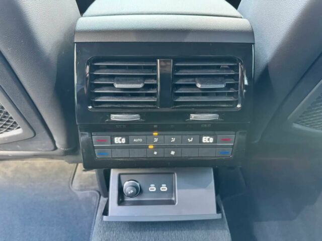 Сірий Фольксваген Туарег, об'ємом двигуна 3 л та пробігом 15 тис. км за 30000 $, фото 8 на Automoto.ua