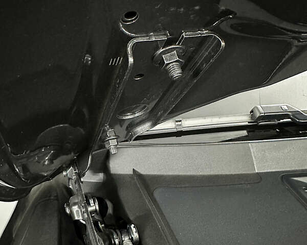 Серый Фольксваген Туарег, объемом двигателя 3 л и пробегом 141 тыс. км за 57999 $, фото 103 на Automoto.ua