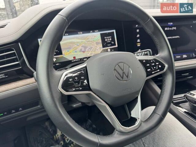 Серый Фольксваген Туарег, объемом двигателя 2.97 л и пробегом 158 тыс. км за 57900 $, фото 13 на Automoto.ua