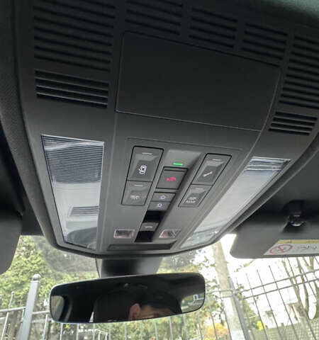 Серый Фольксваген Туарег, объемом двигателя 2.97 л и пробегом 172 тыс. км за 65000 $, фото 25 на Automoto.ua