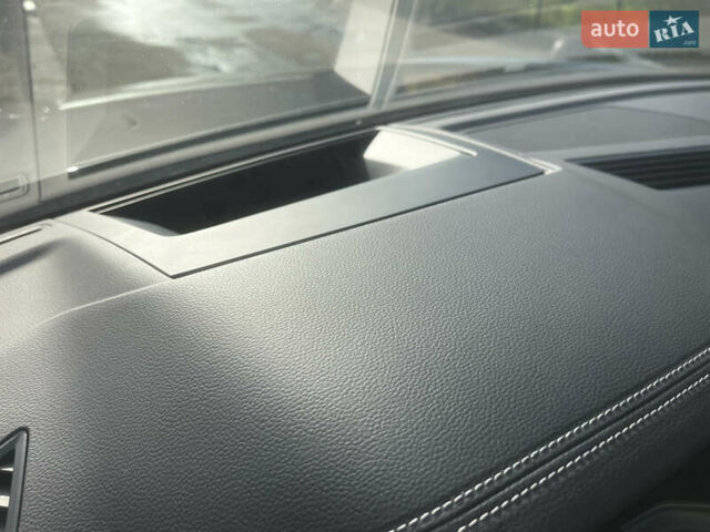 Серый Фольксваген Туарег, объемом двигателя 3 л и пробегом 97 тыс. км за 59400 $, фото 47 на Automoto.ua