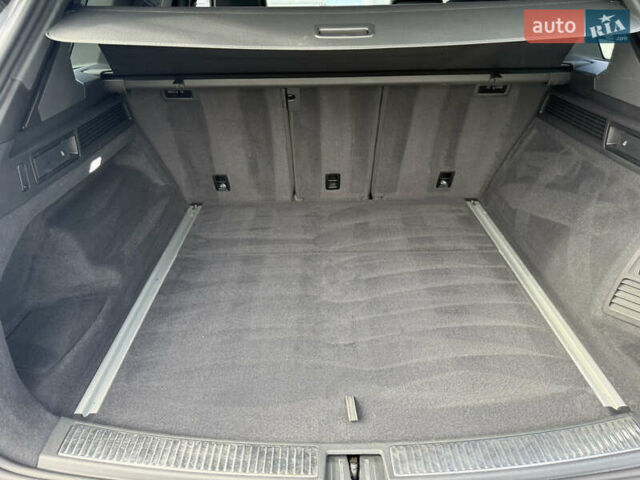 Серый Фольксваген Туарег, объемом двигателя 2.97 л и пробегом 118 тыс. км за 57900 $, фото 46 на Automoto.ua