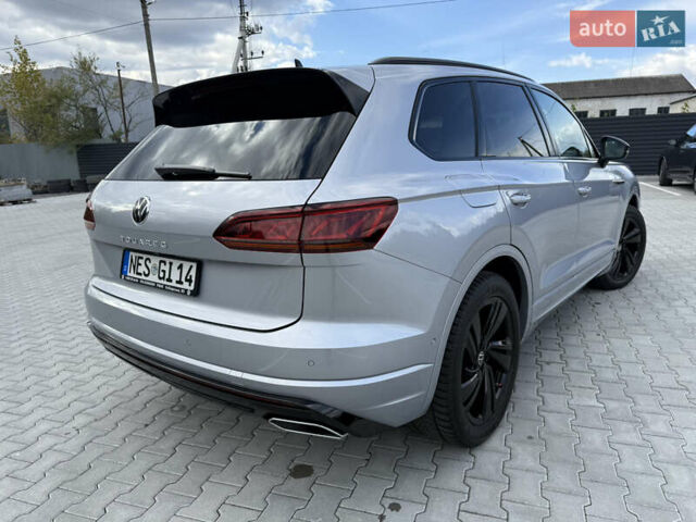 Серый Фольксваген Туарег, объемом двигателя 2.97 л и пробегом 118 тыс. км за 57900 $, фото 13 на Automoto.ua